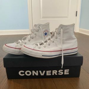 Converse- WITH BOX! Regular white high top